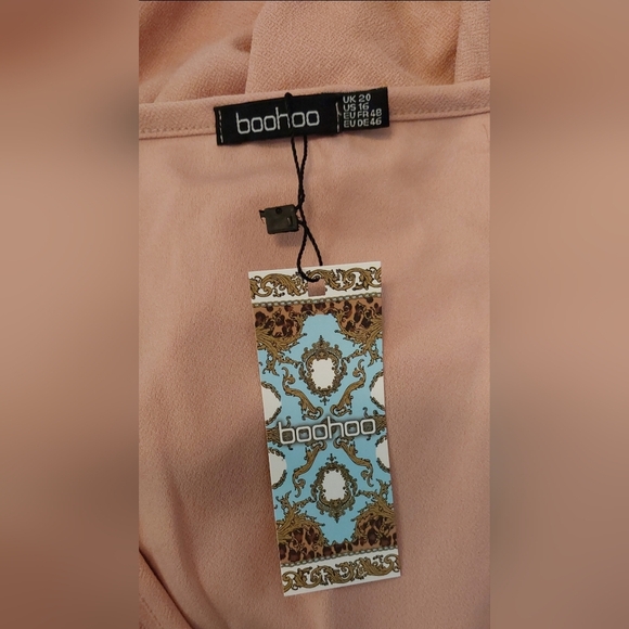 Boohooo NWT Size 16 Blush Pink Skater Dress Boho Girly Date Night Flirty Deep V - Picture 7 of 10